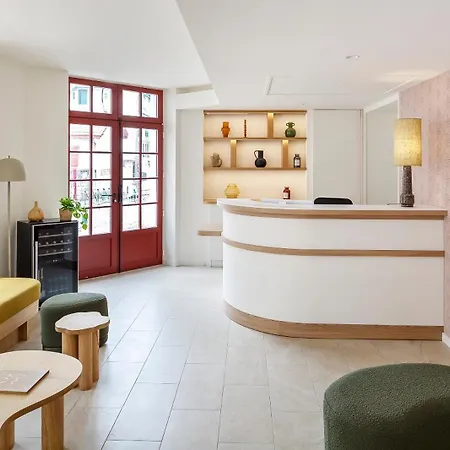 Kemaris 酒店 比亚里茨