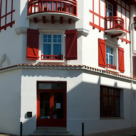 Kemaris 酒店 比亚里茨