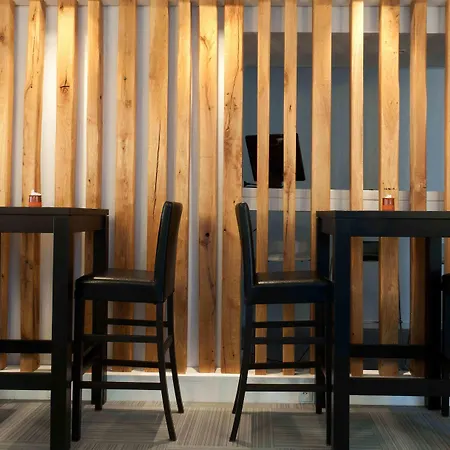 Kemaris 호텔 비아히쯔