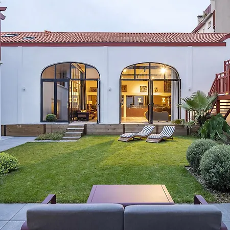 Отель Kemaris 3*