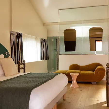Kemaris Hotel 3*