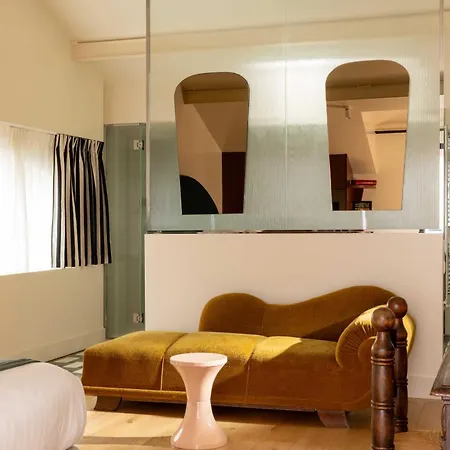 Kemaris Hotel 3*