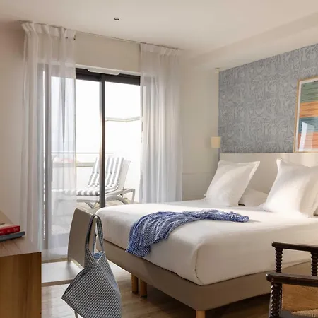 Kemaris Hotel 3*