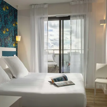 Hotel Kemaris 3*