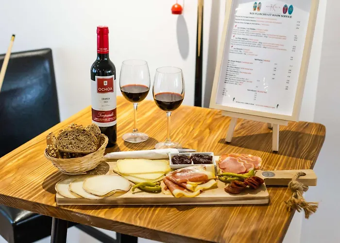 Отель Kemaris 3*