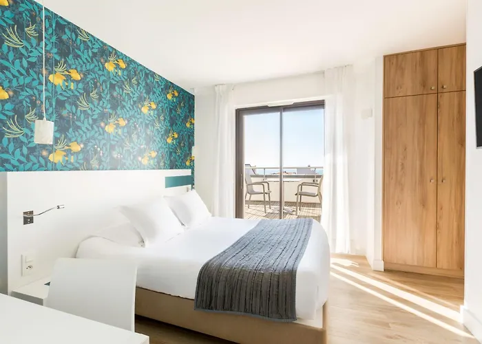 Kemaris Биарриц