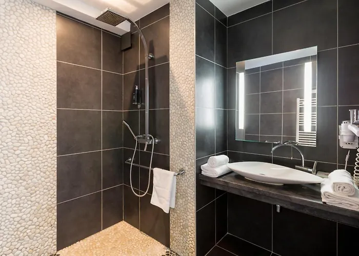 Kemaris Биарриц