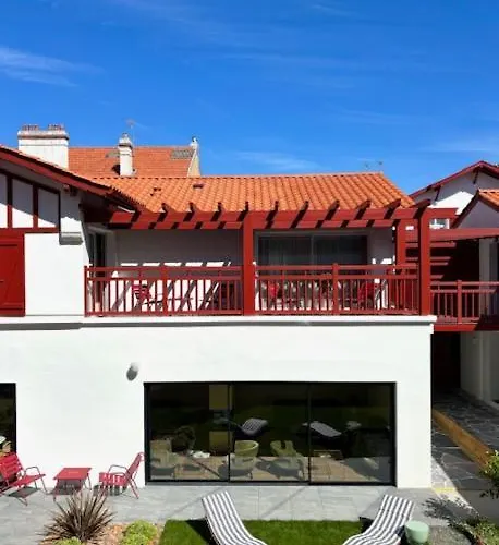 Отель Kemaris 3*