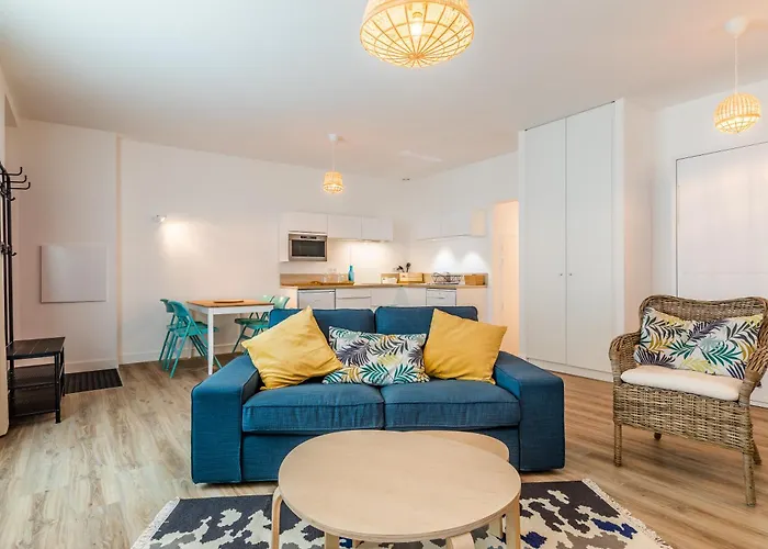 Отель Kemaris Биарриц