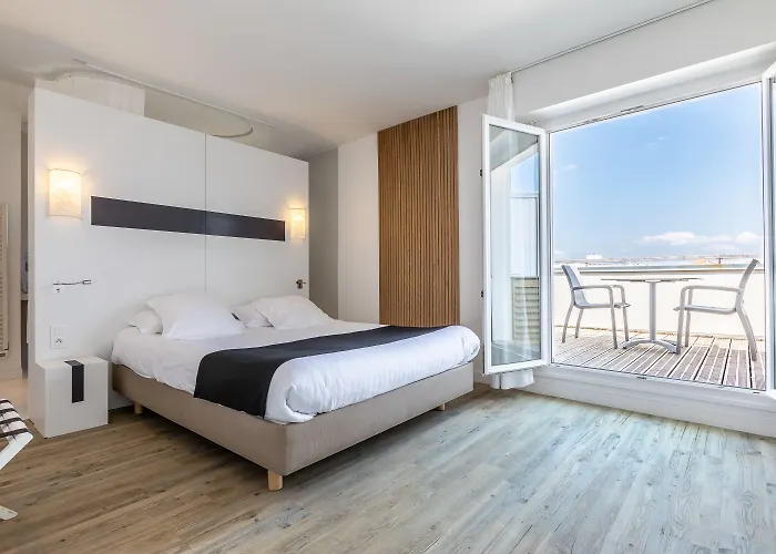 Kemaris Биарриц